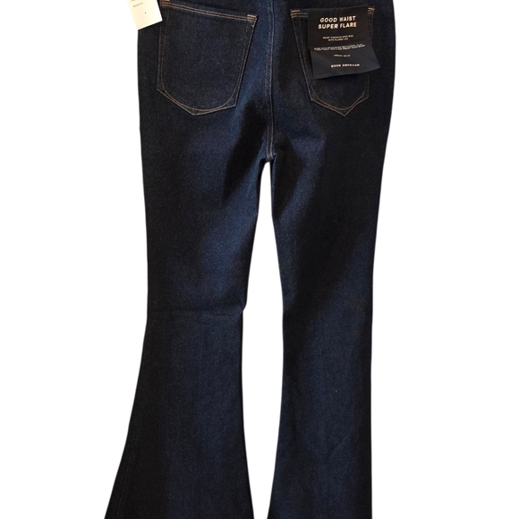 NWT Good American Dark Blue Flare Jeans with Gold stitching Size 8 - Picture 3 of 3